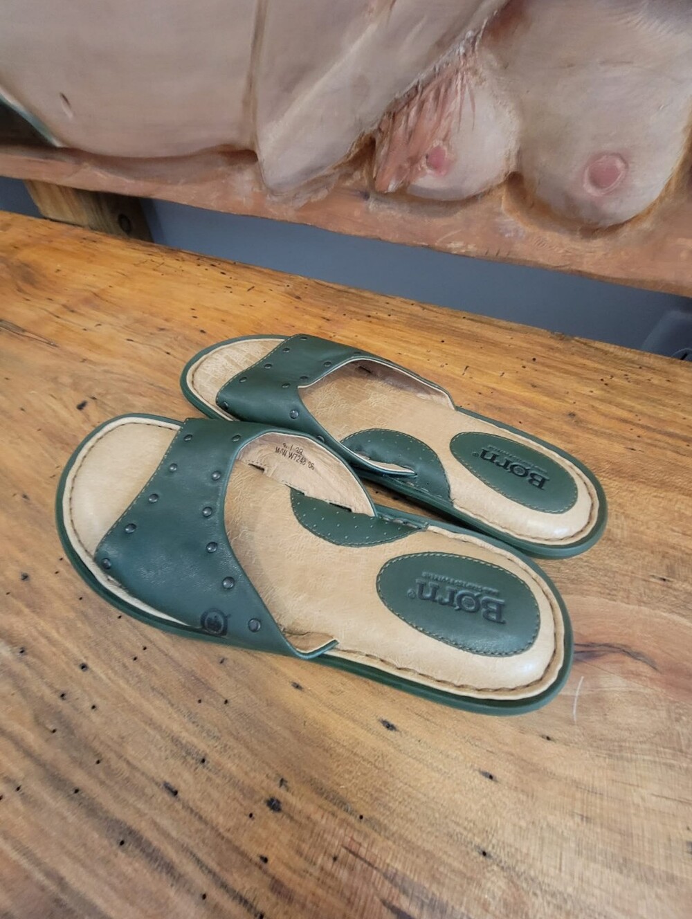 Born Sz 8 Forest Green Leather Slide Sandal w/Stud Detailing. Everyday Casual - Picture 5 of 12